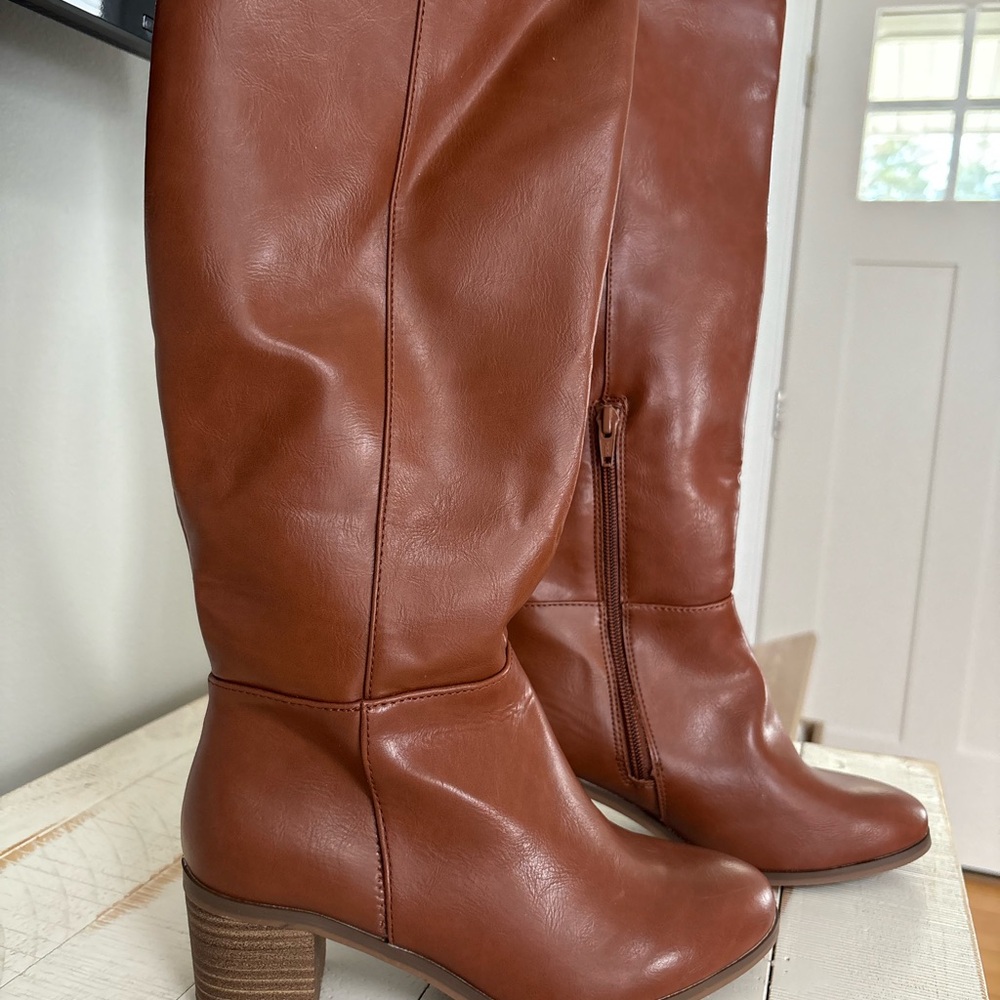 *NEW* Brown Leather Knee-High Boots